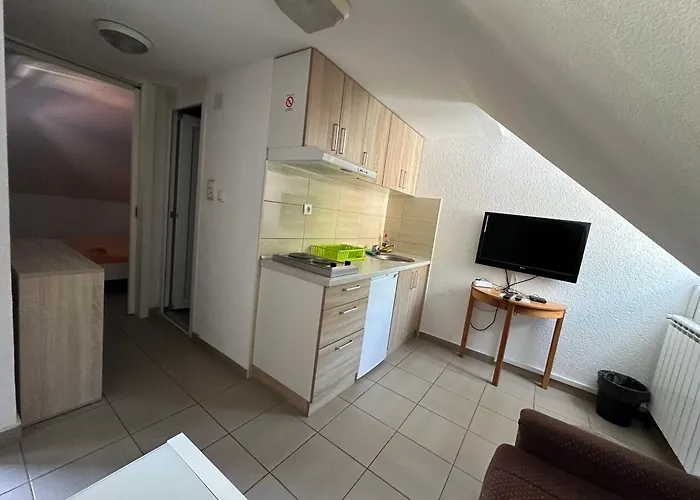 Διαμέρισμα - 33 Kej *